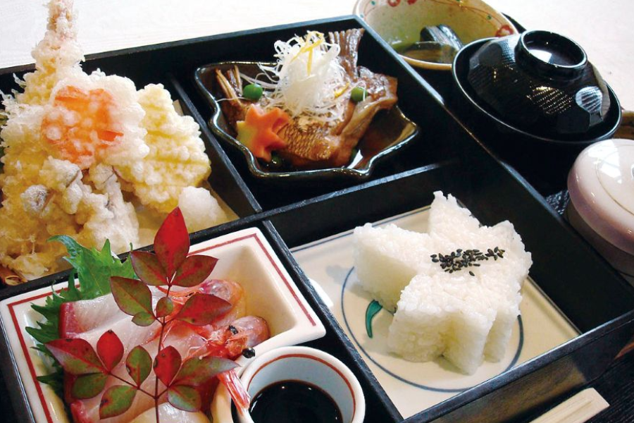 【平日限定】紅葉弁当100円引き