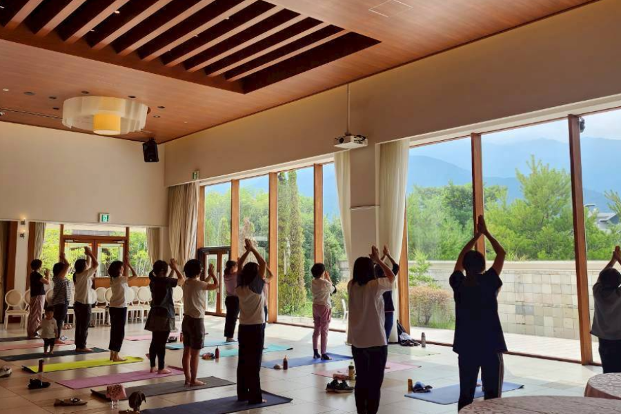 やさしいヨガ教室